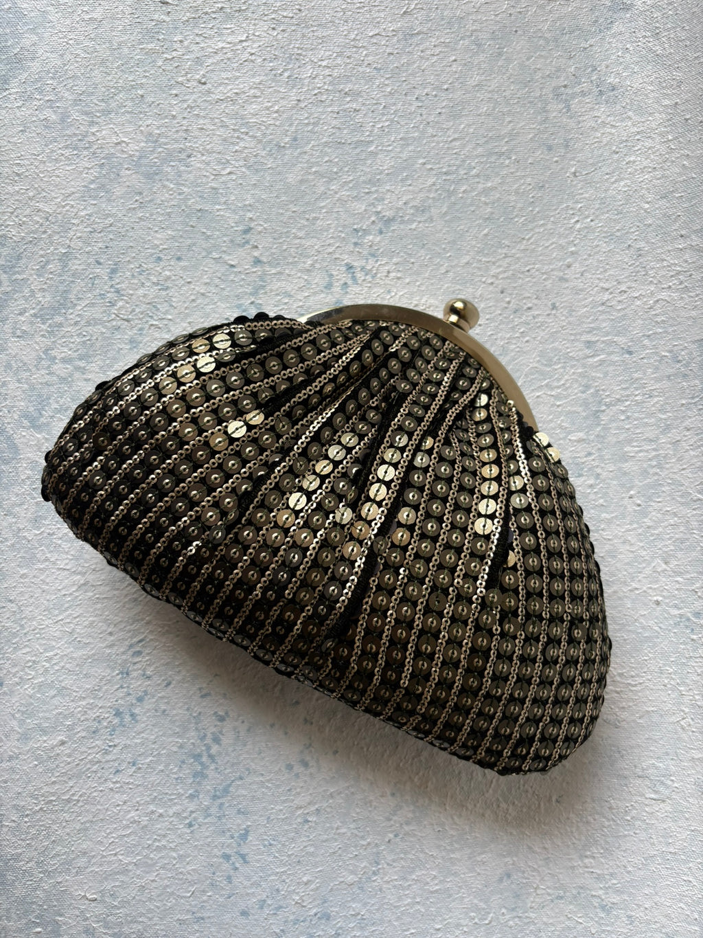 The Alva Clutch