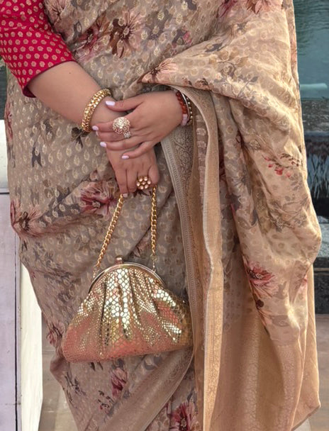 The Gold Alva Clutch
