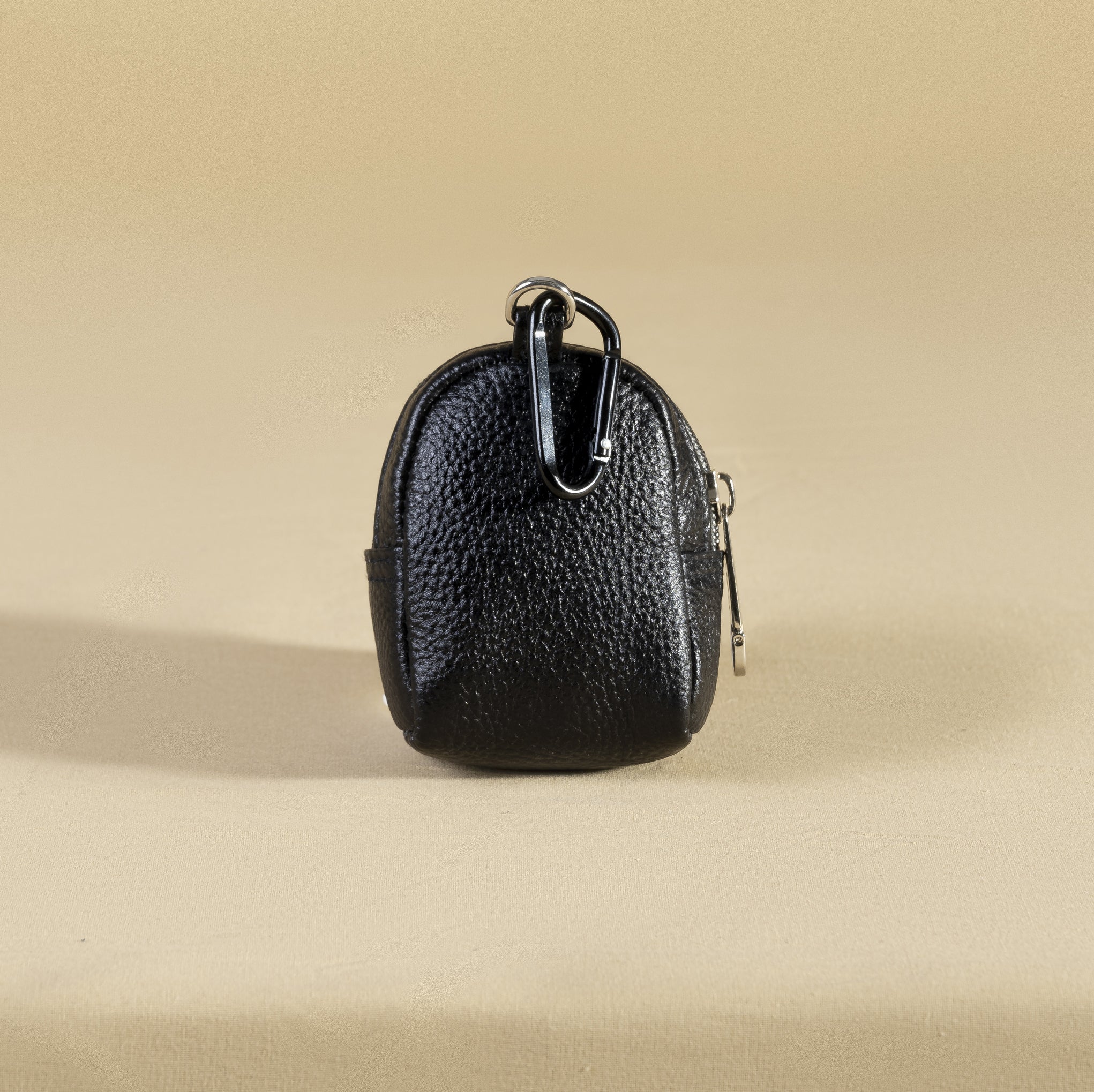 Black Ear pods Pouch + Carabiner