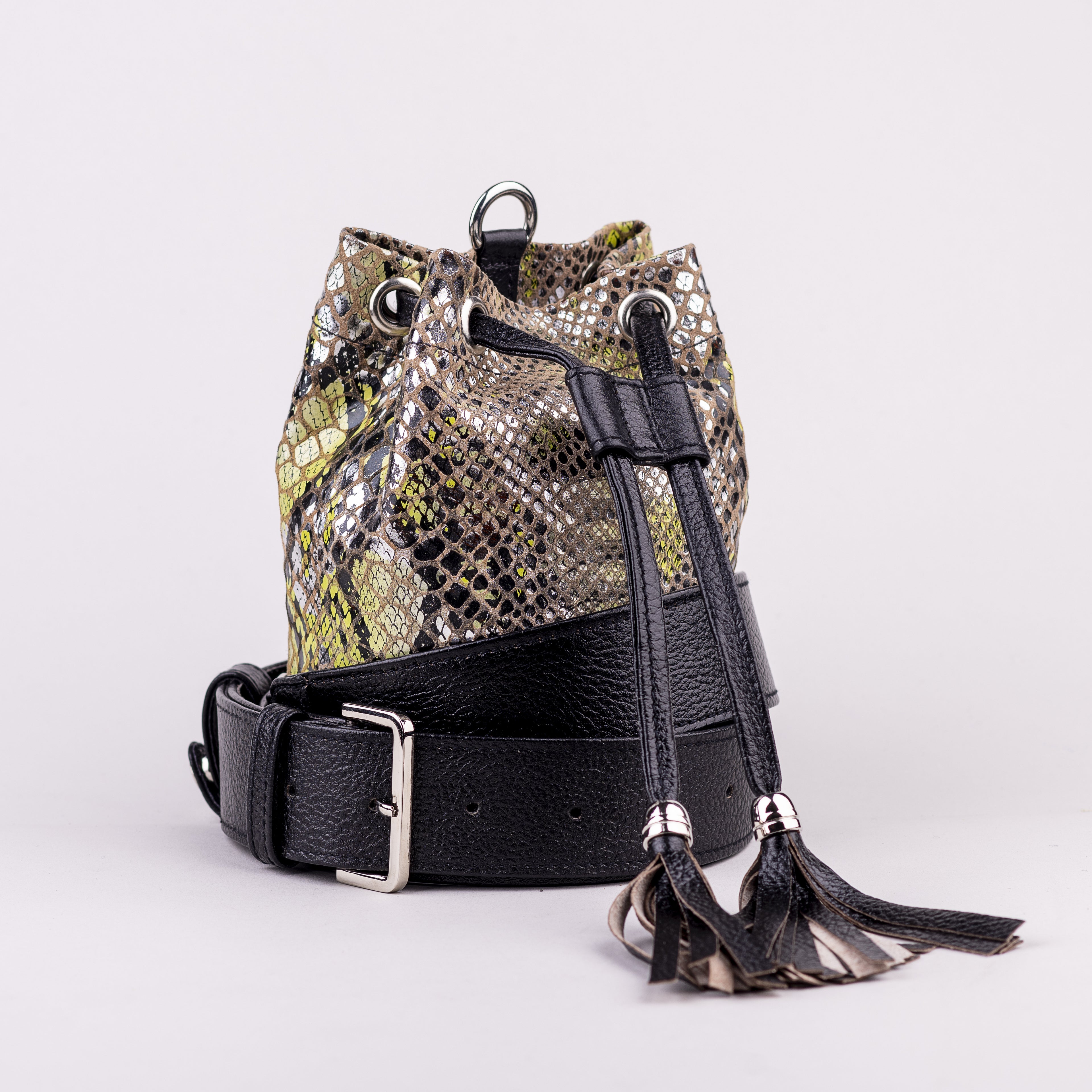 Doki Doki Belt Bag (Black)