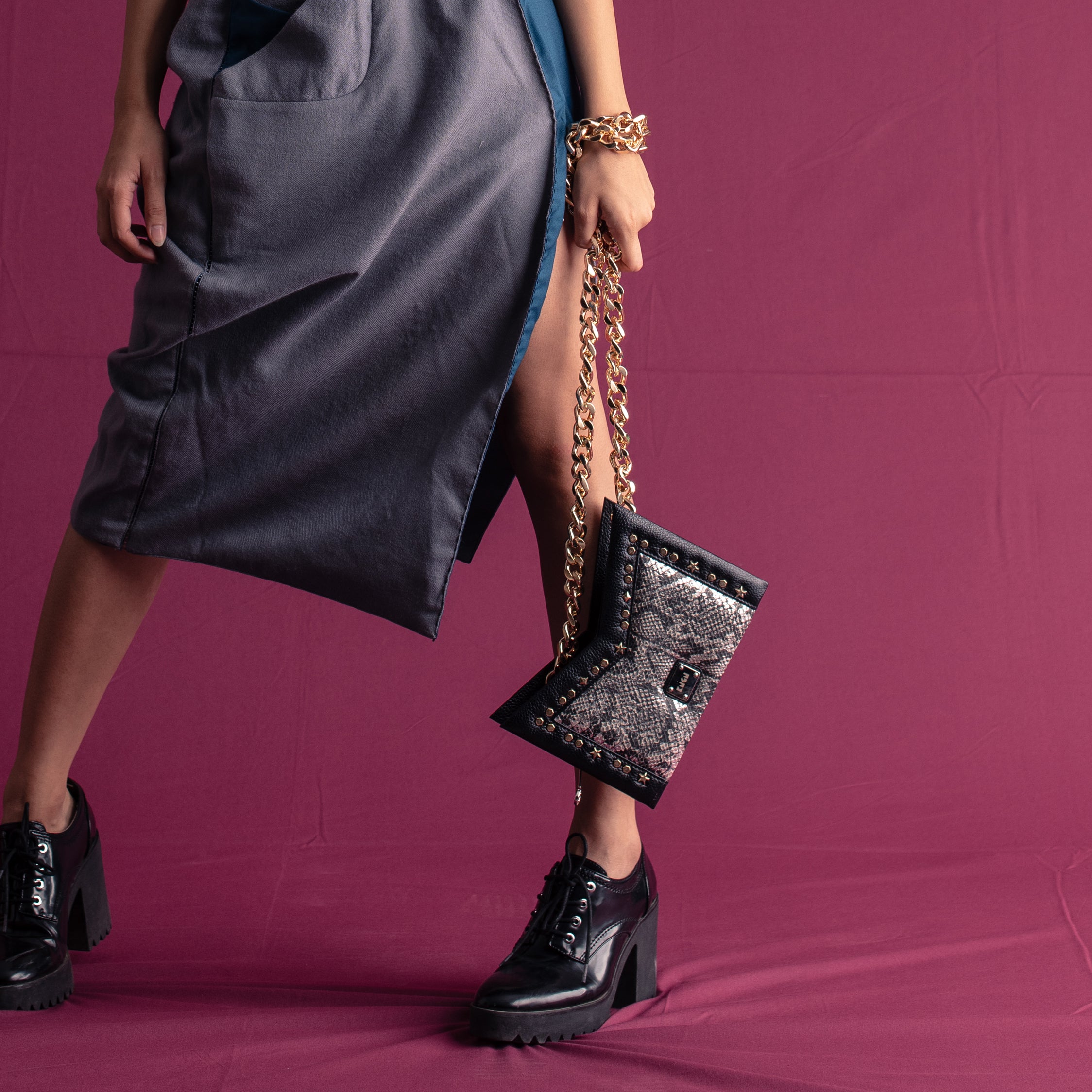 K Clutch ( Black)