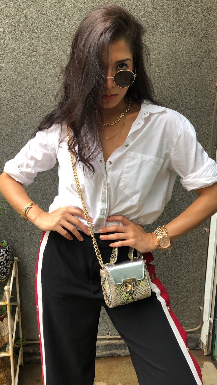 8959CC3F-0381-4C36-8A1A-9108A9D81F7A 2